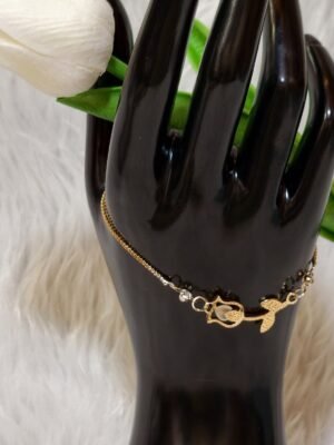 Flower Charm Bracelet – Dainty Adjustable Box Chain