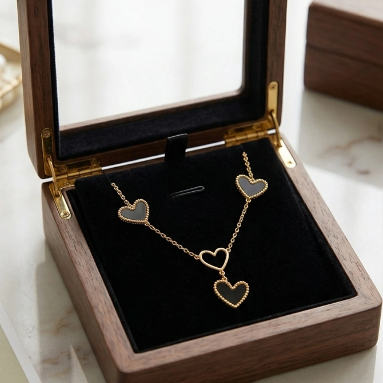 Heart necklace- Anti-tarnish - Image 2