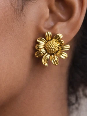 Floral Statement stud : Anti-tarnish