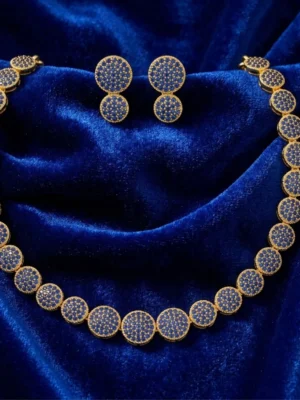 Royal sparkle in every detail – Minah26 Blue Radiance Set