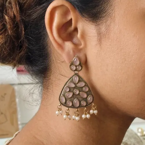 Kundan triangular jhumka - Image 3