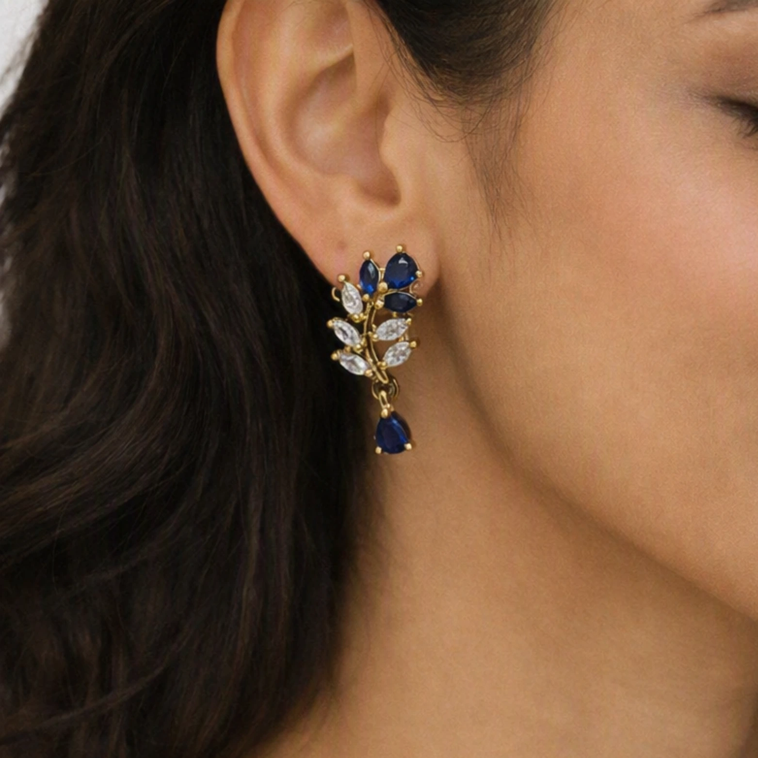 Laurel Leaf Teardrop Earrings - Image 2